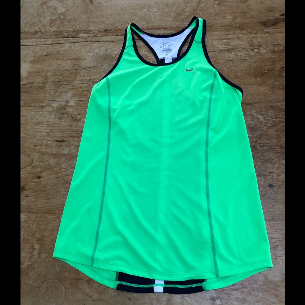 NIKE tank